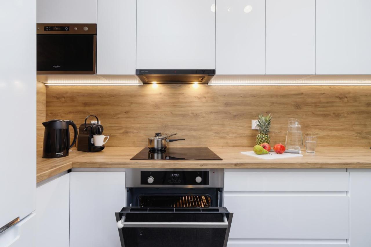 W Parku Lotnikow Apartments Tauron Arena By Noclegi Renters كراكوفيا المظهر الخارجي الصورة