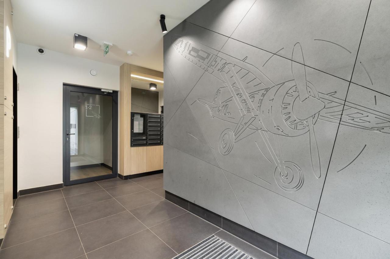 W Parku Lotnikow Apartments Tauron Arena By Noclegi Renters كراكوفيا المظهر الخارجي الصورة